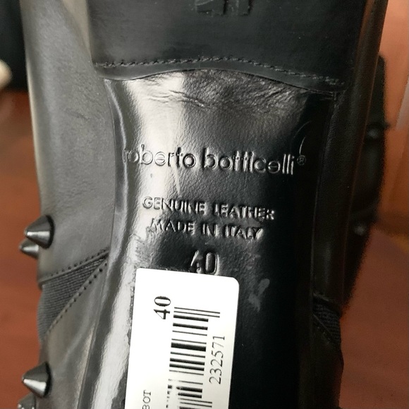 Shiny Black Italian real leather boots with platform black spikes block heels 10 - Picture 9 of 11